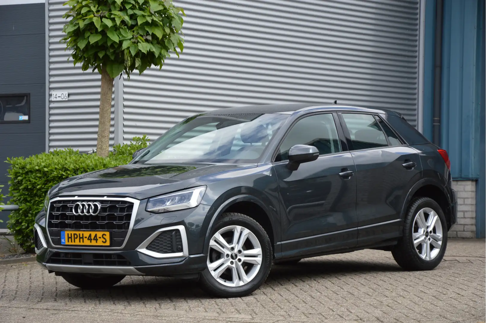 Audi Q2 35 TFSI Advanced Edition S-TRONIC | CLIMA | CAMERA Gris - 1
