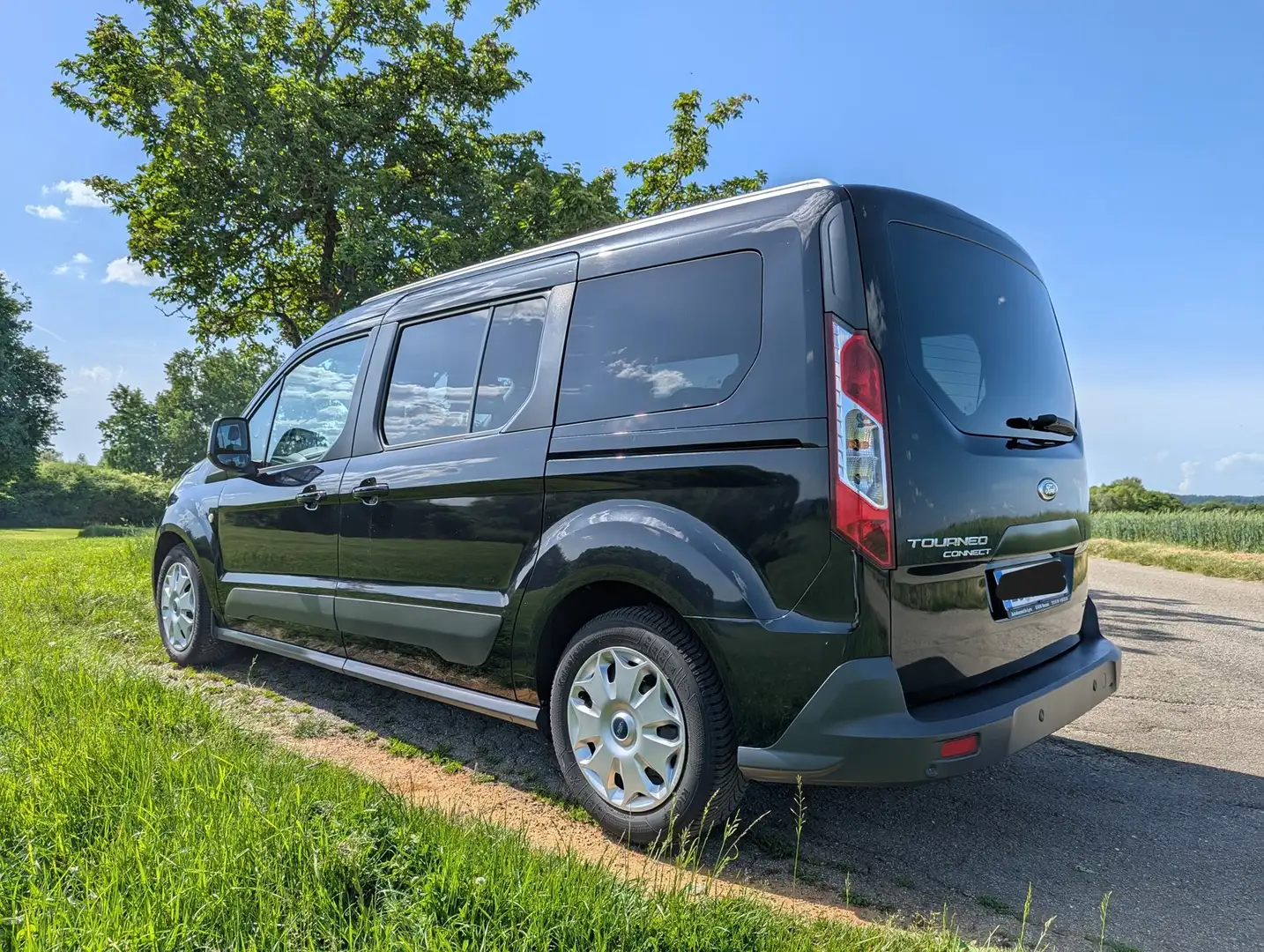 Ford Tourneo Connect Grand 1.5 TDCi Start/Stop Trend - 2