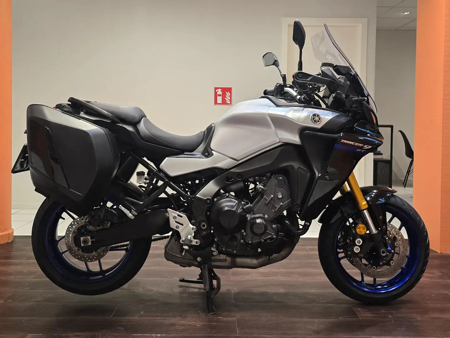 Yamaha Tracer 9 GT Argent - 1