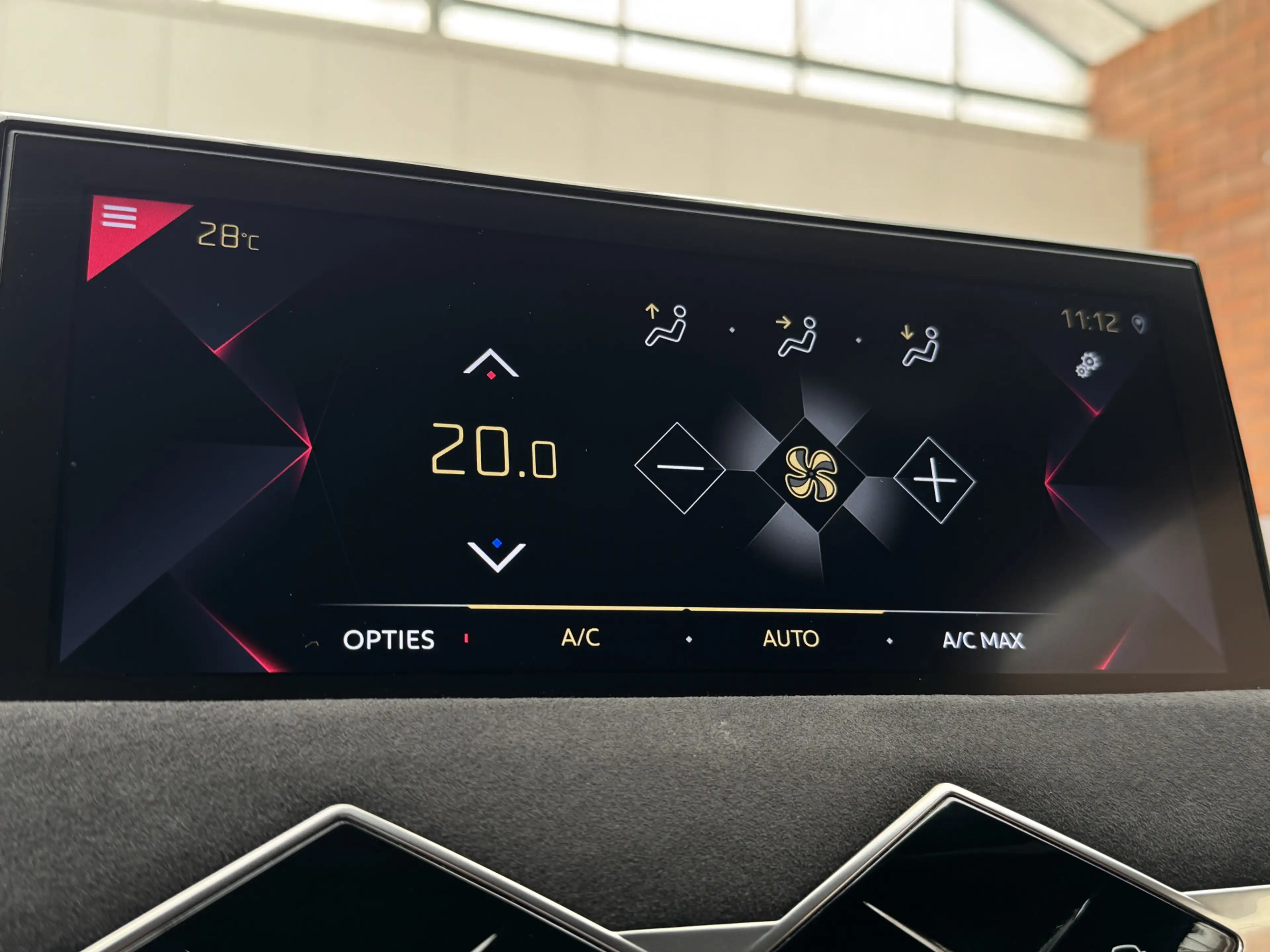 DS Automobiles DS 3 Crossback PureTech 100 Performance Line+ | Adaptive Cruise C — photo 15