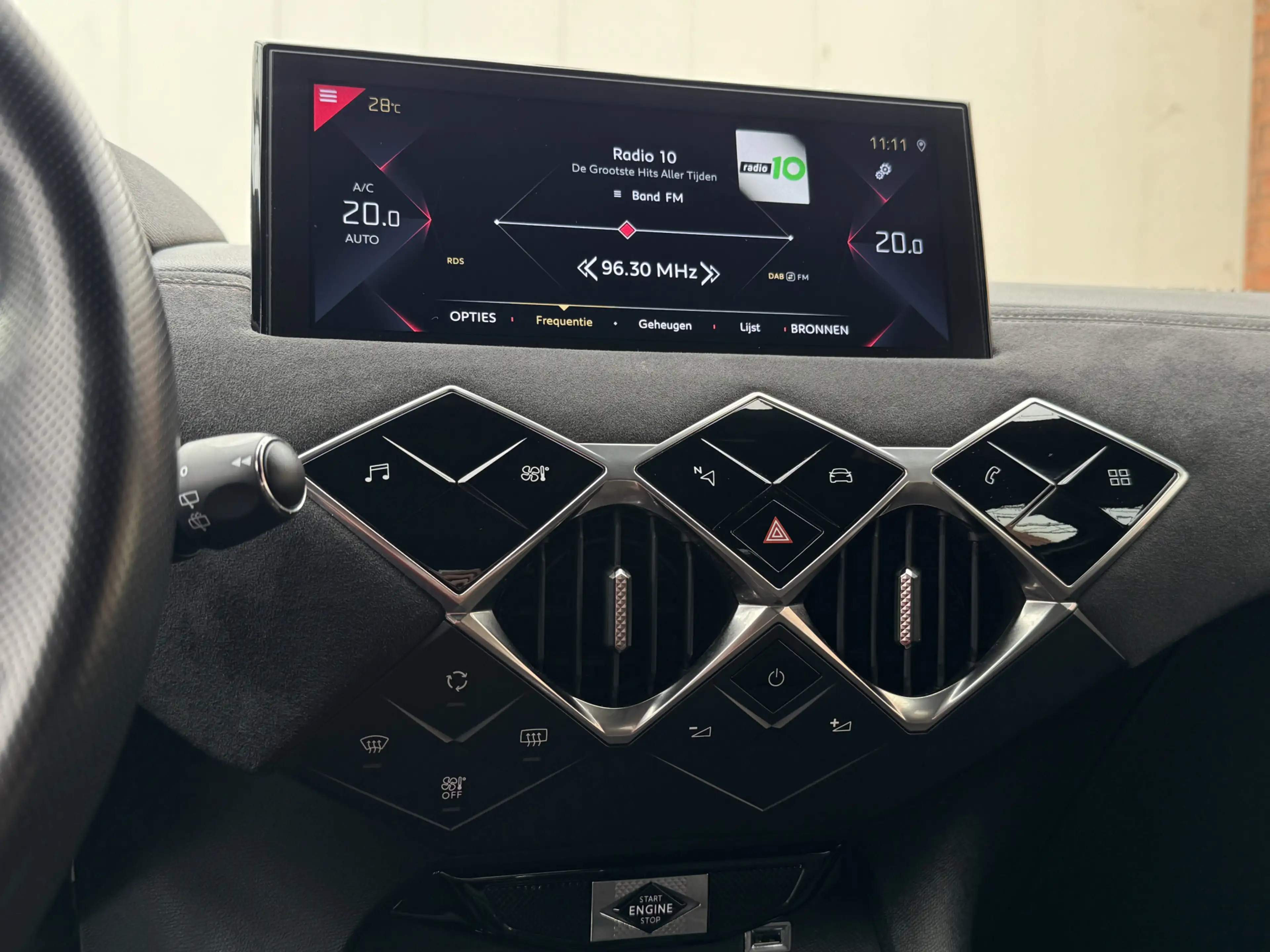 DS Automobiles DS 3 Crossback PureTech 100 Performance Line+ | Adaptive Cruise C — photo 11