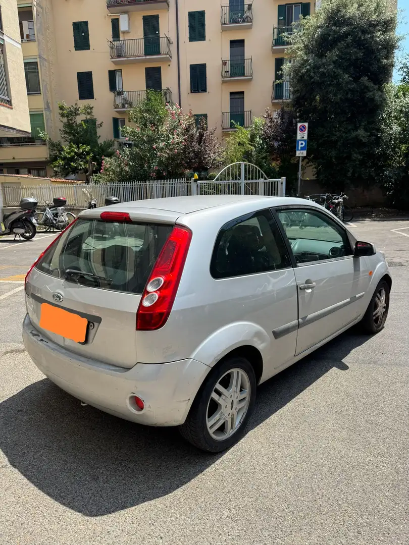 Ford Fiesta 3p 1.2 Titanium - 1