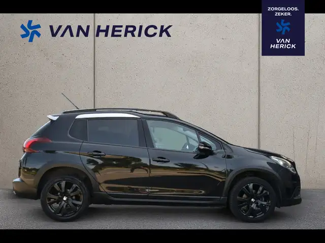 Peugeot 2008 view 3