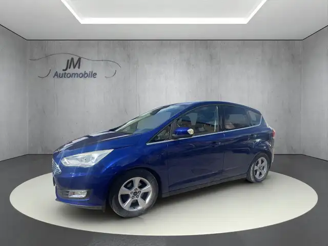 Ford C-Max view 4