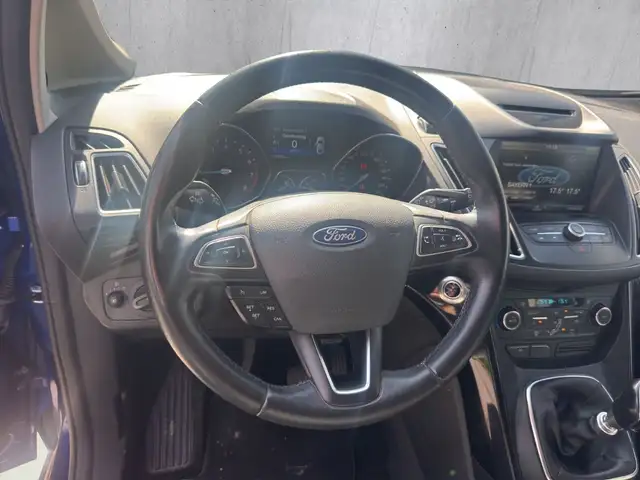 Ford C-Max view 10