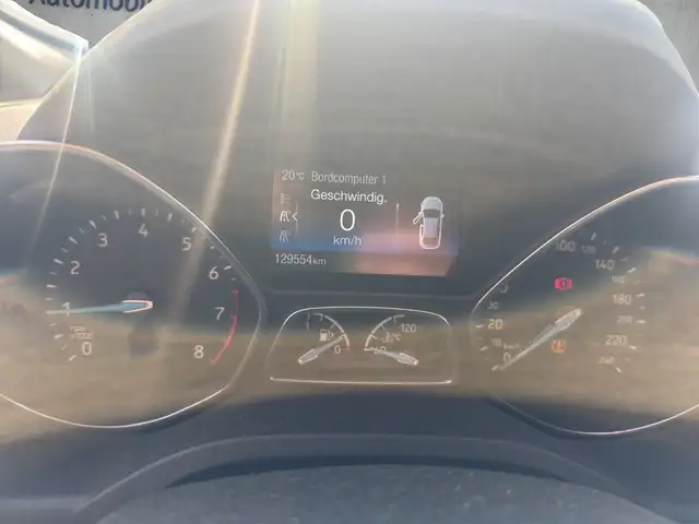 Ford C-Max view 11