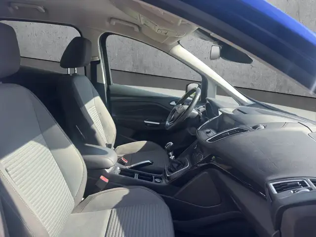 Ford C-Max view 15