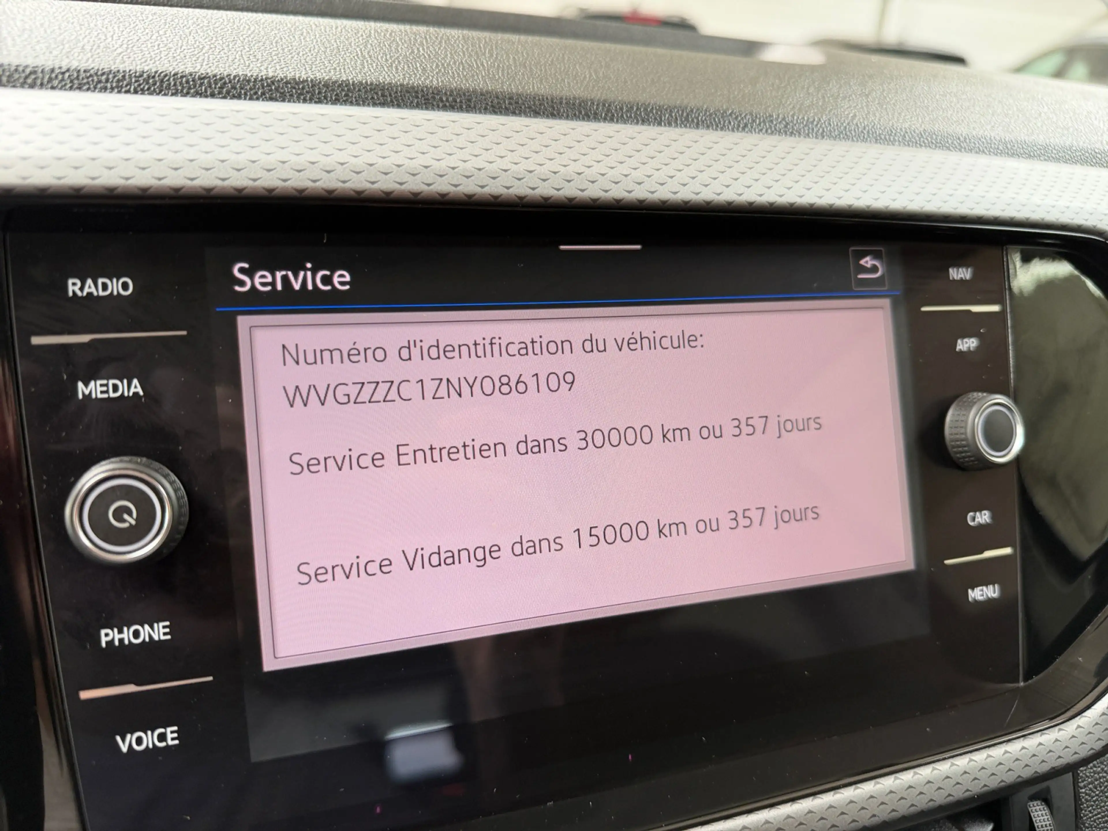 Volkswagen T-Cross T-Cross 1.0 TSI Active / CARPLAY / CAMERA / ACC / LANE ASSIST — photo 15