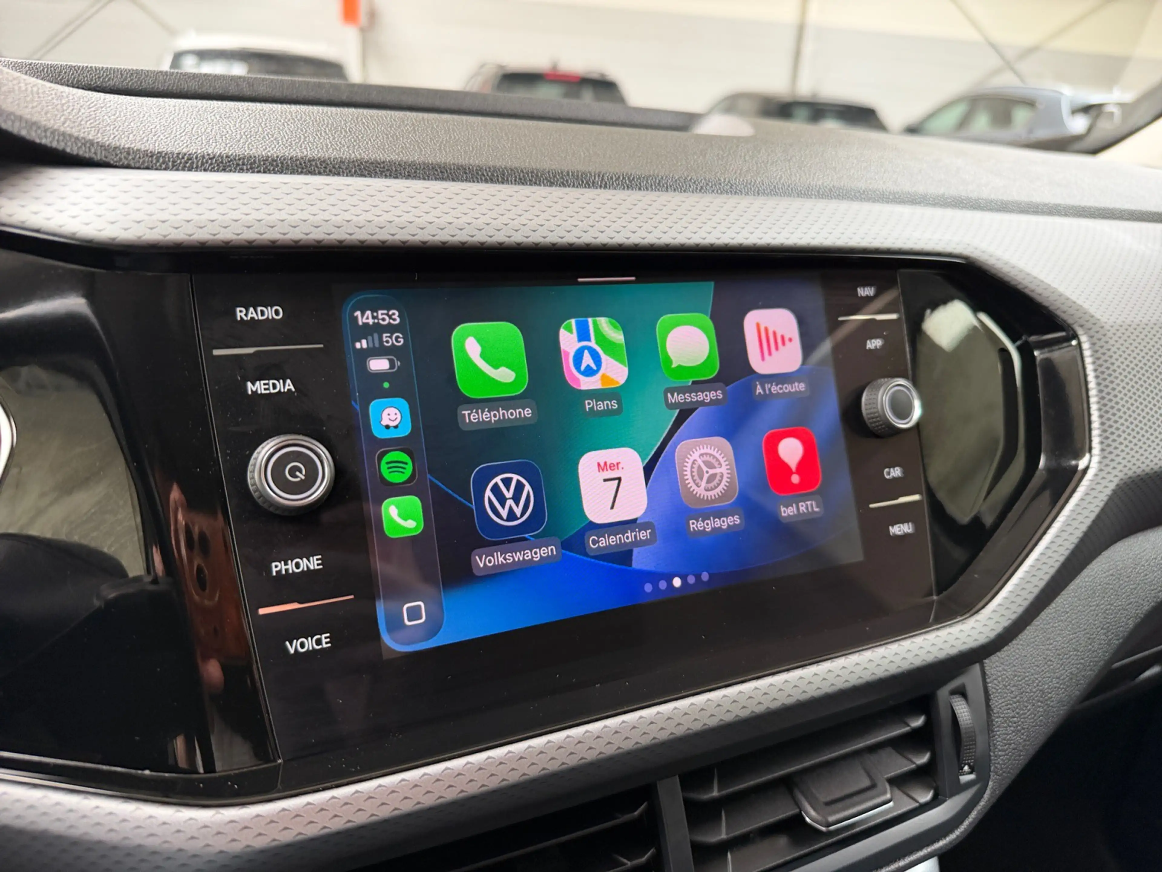 Volkswagen T-Cross T-Cross 1.0 TSI Active / CARPLAY / CAMERA / ACC / LANE ASSIST — photo 13