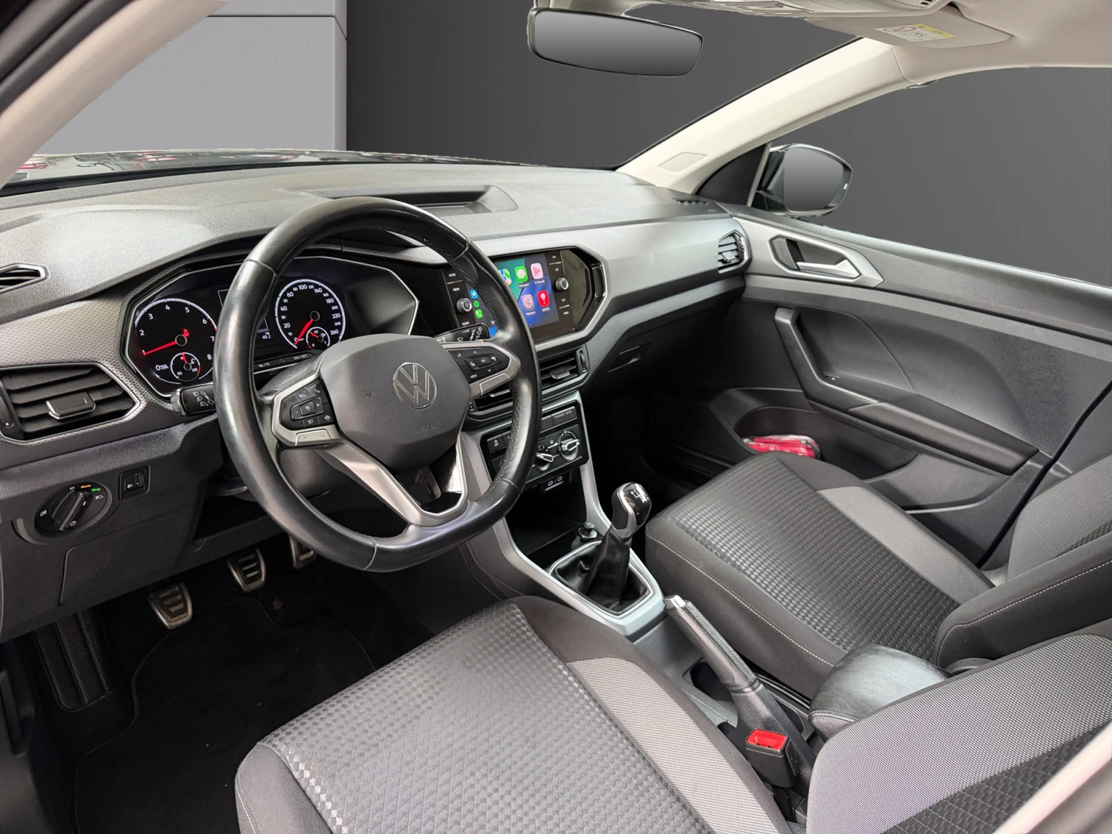 Volkswagen T-Cross T-Cross 1.0 TSI Active / CARPLAY / CAMERA / ACC / LANE ASSIST — photo 11