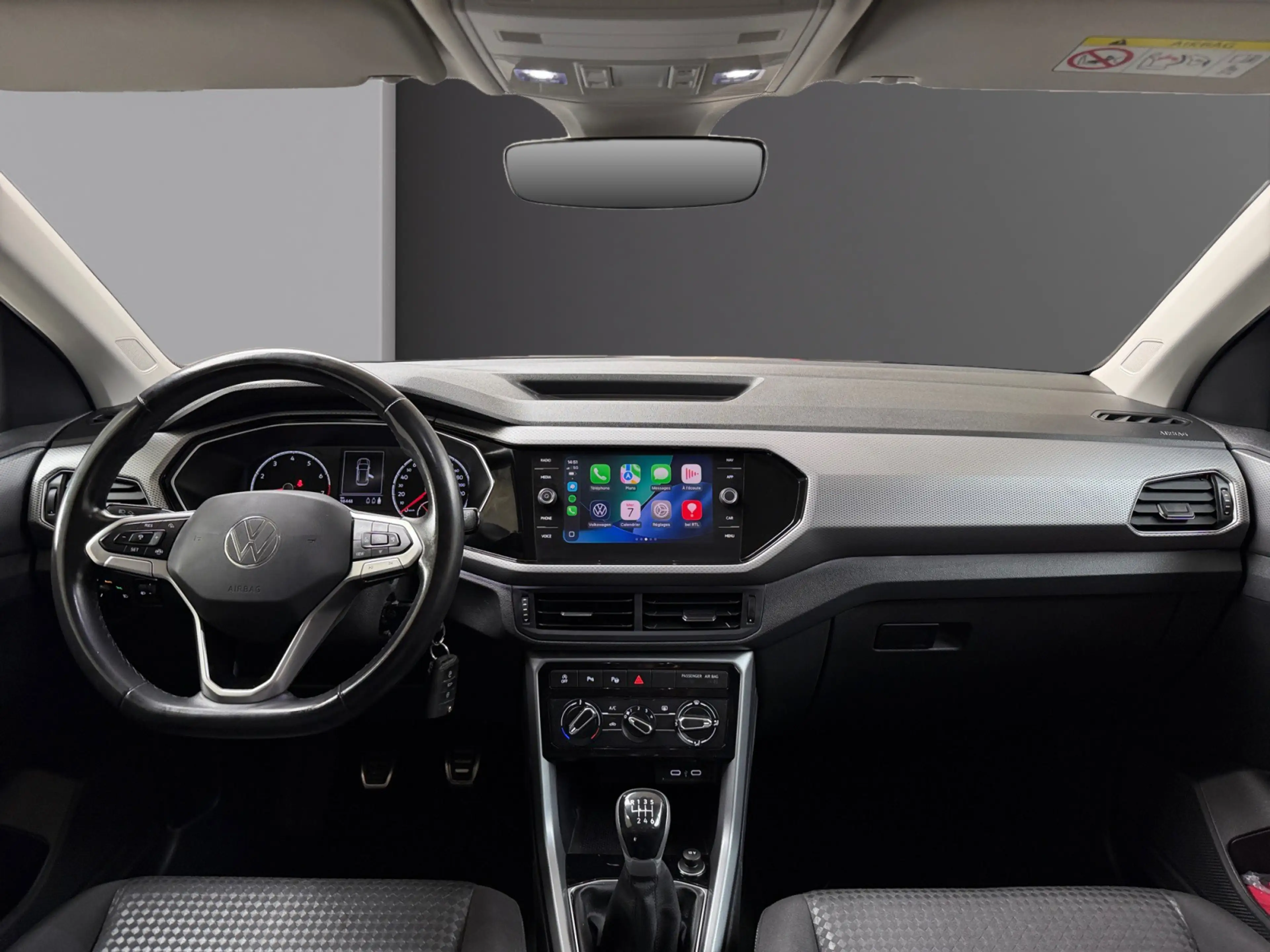Volkswagen T-Cross T-Cross 1.0 TSI Active / CARPLAY / CAMERA / ACC / LANE ASSIST — photo 9