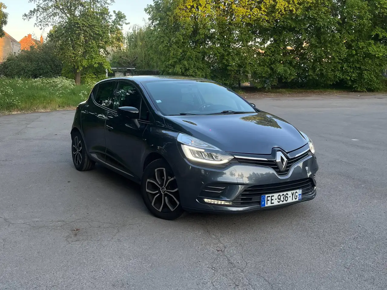 Renault Clio dCi 90 E6C Limited