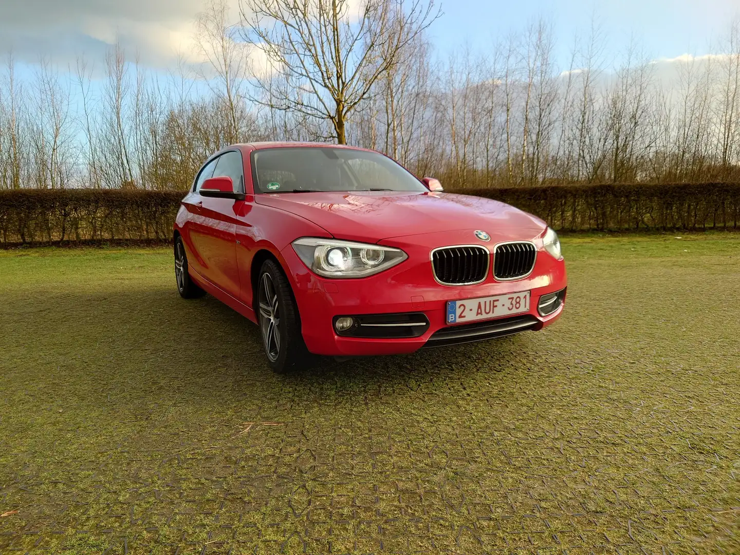 BMW 118 118d Sport Line - 1