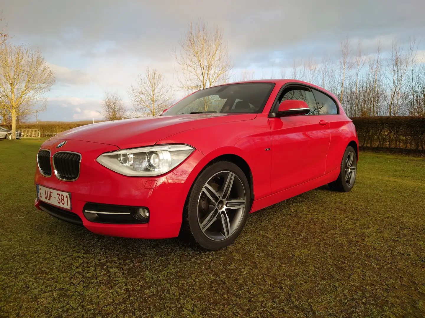 BMW 118 118d Sport Line - 2