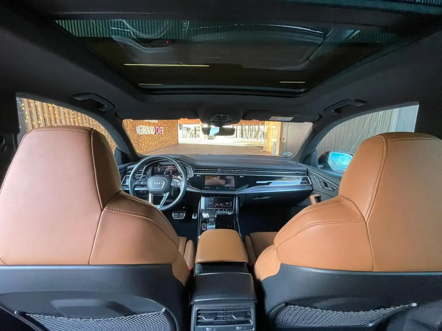 Audi Q8 RS  TFSI 441kW (600CV) quattro tiptron Schwarz - 2