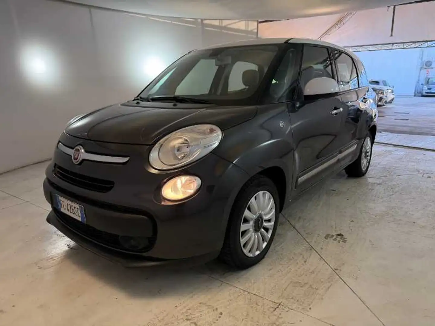 Fiat 500L L Living 1.6 Multijet Lounge Grau - 1