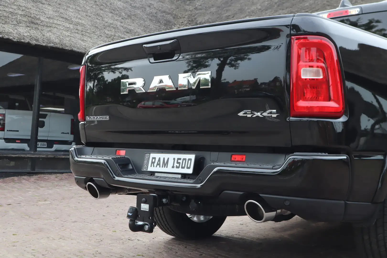 Dodge RAM 1500 2025 3.0L HURRICANE LARAMIE SPORT | BPM VRIJ Fekete - 2