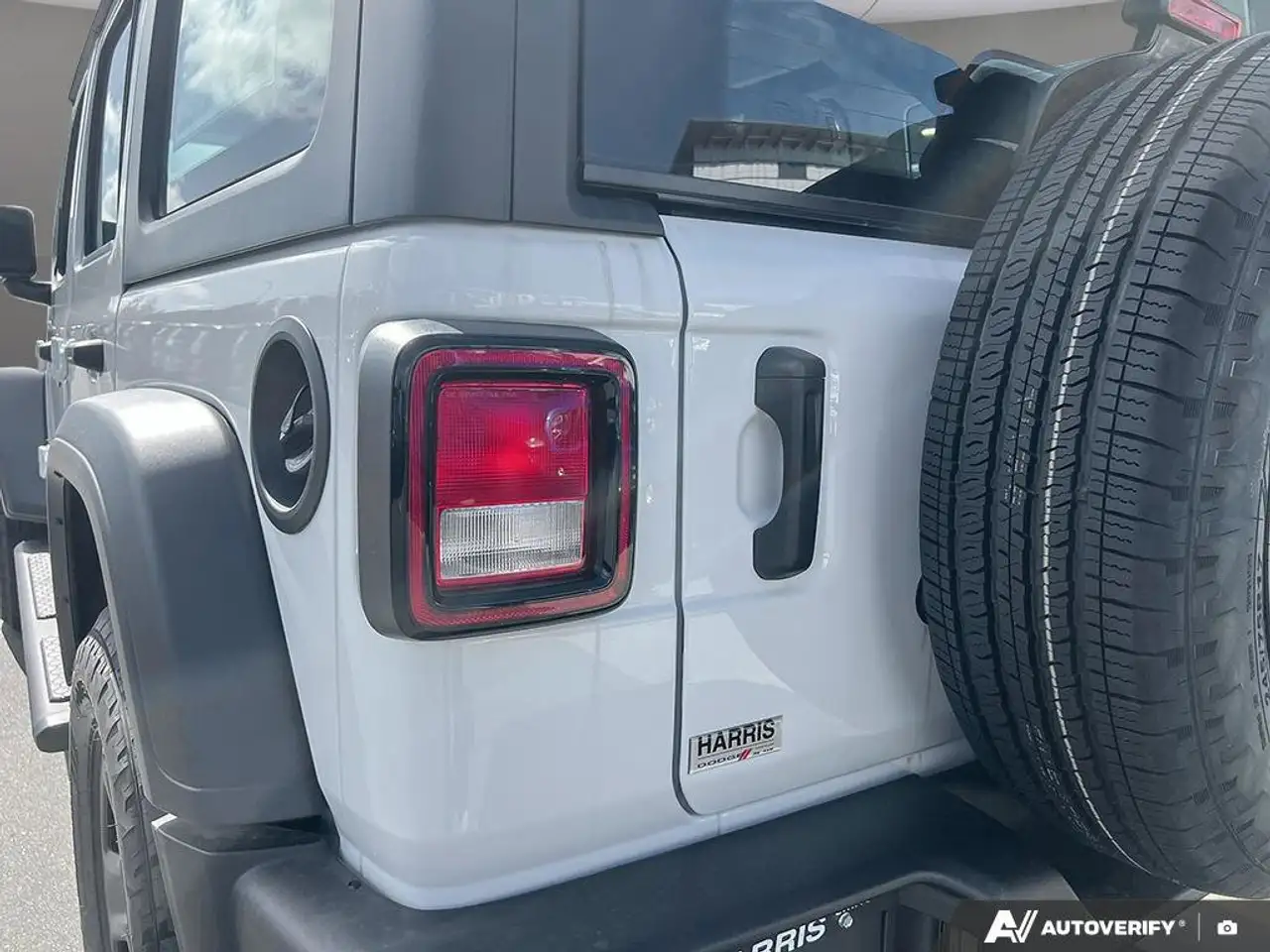Jeep Wrangler снимка Jeep Wrangler