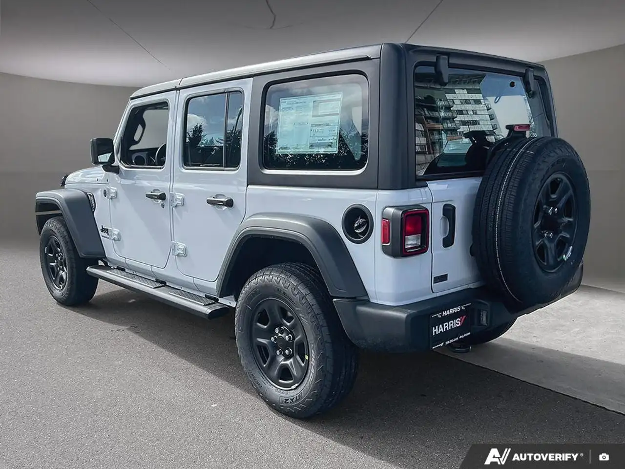 Jeep Wrangler снимка Jeep Wrangler