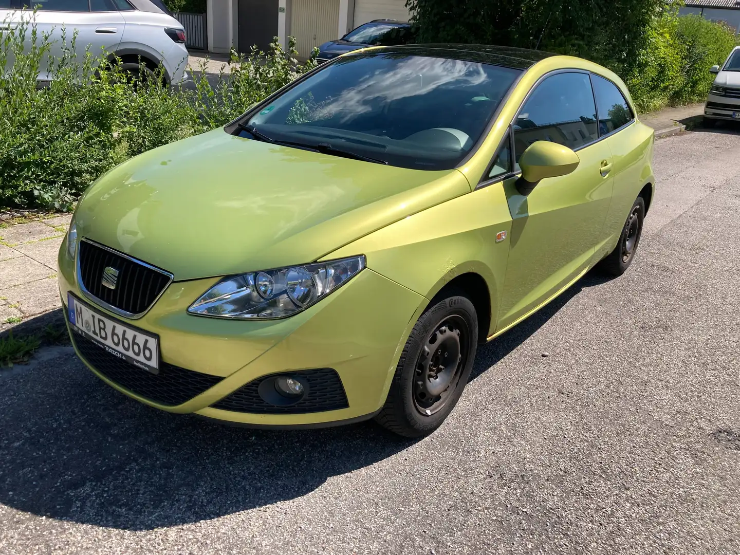 SEAT Ibiza Ibiza SC 1.4 16V Sport Jaune - 2