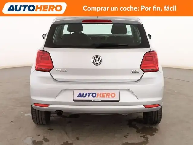 Volkswagen Polo view 5