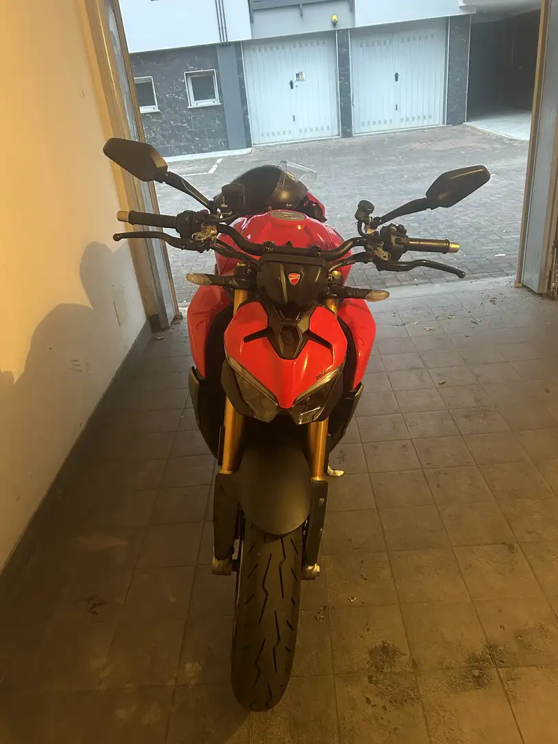 Ducati Streetfighter V2 S - 2