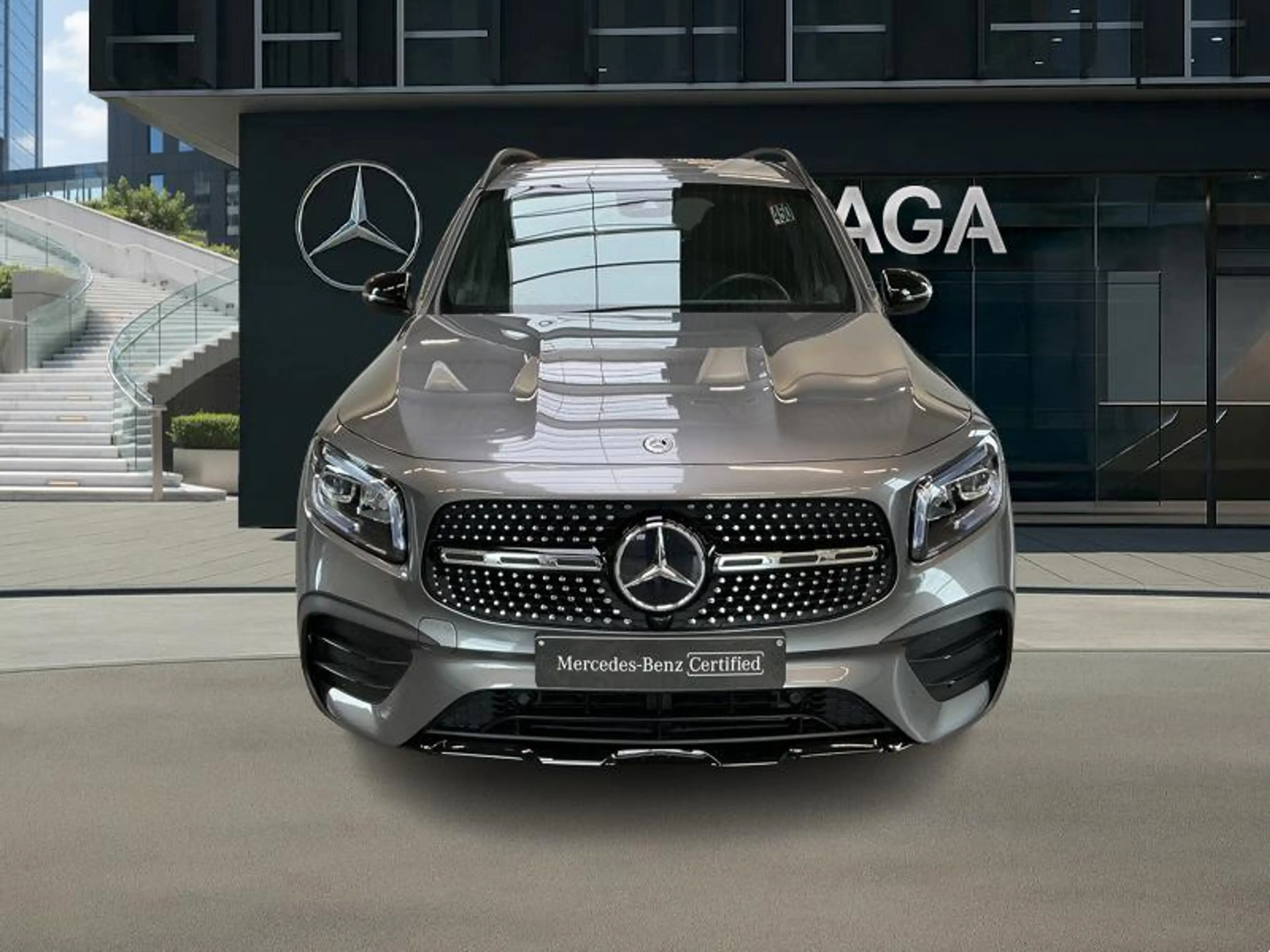Mercedes-Benz GLB 200 AMG Pack Night — photo 6