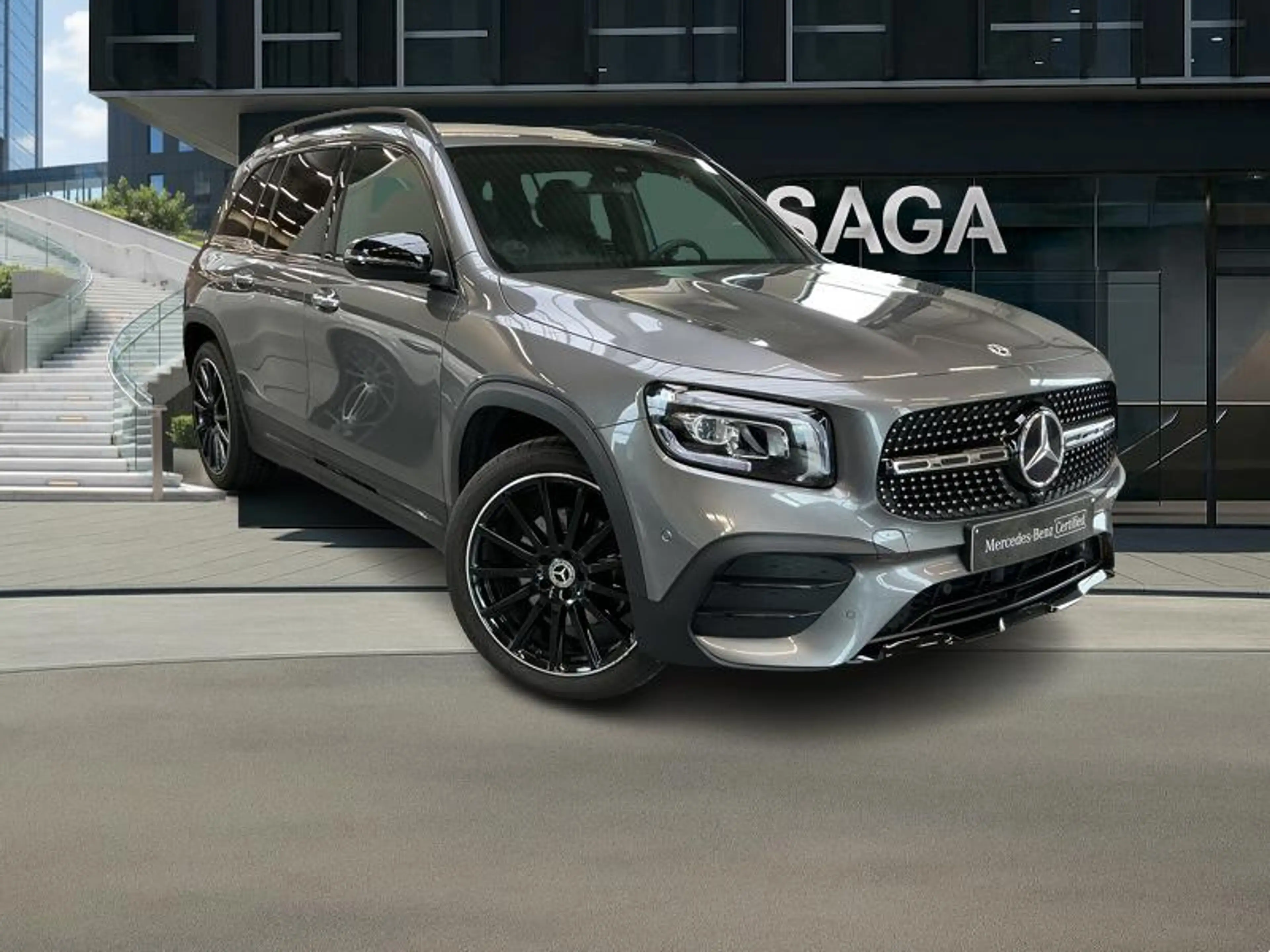 Mercedes-Benz GLB 200 AMG Pack Night — photo 8