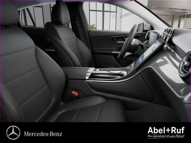 Mercedes-Benz GLC view 8