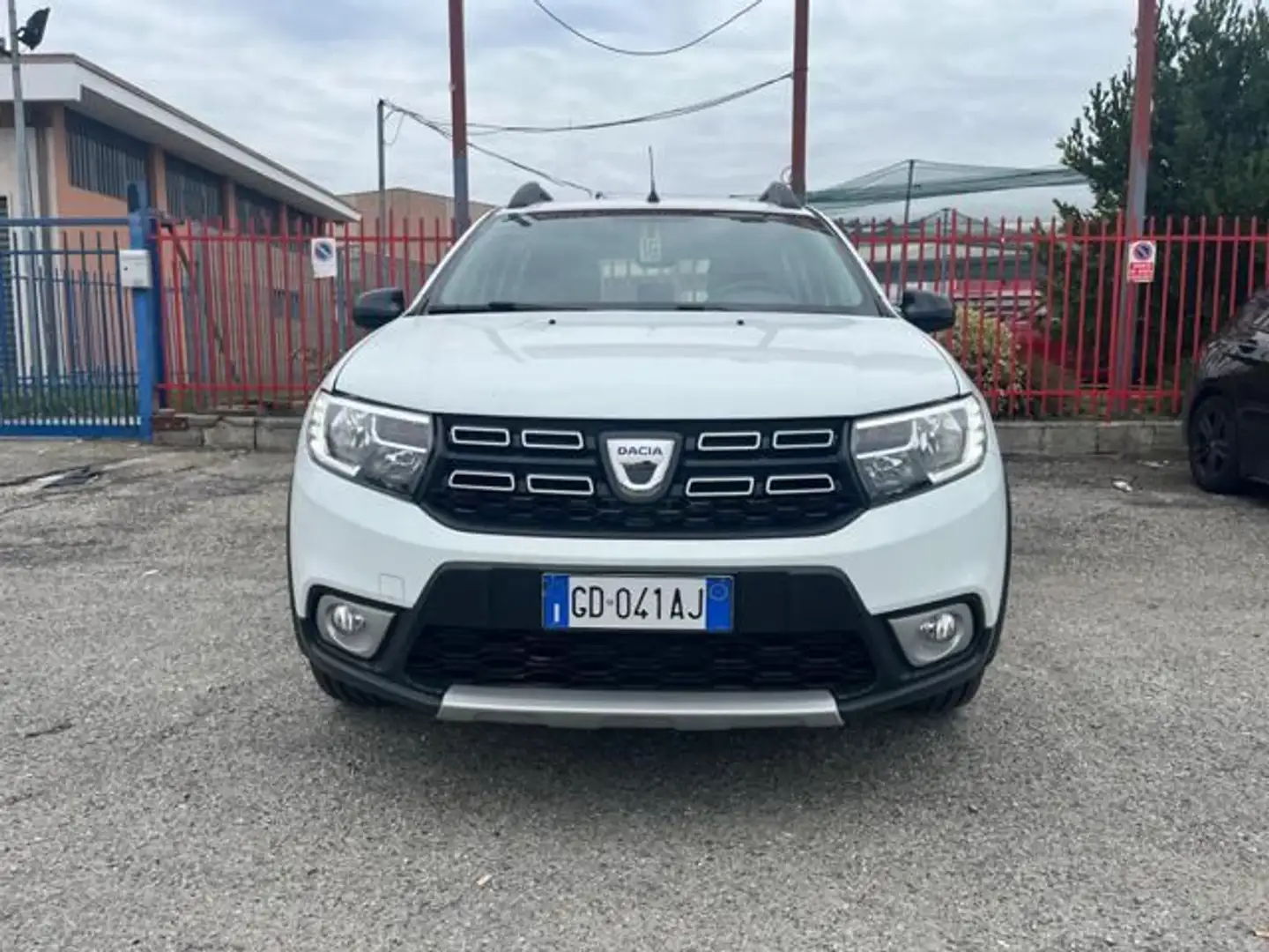 Dacia Sandero Stepway 1.0 TCe 100CV ECO-G 15th Anniversary Bianco - 2