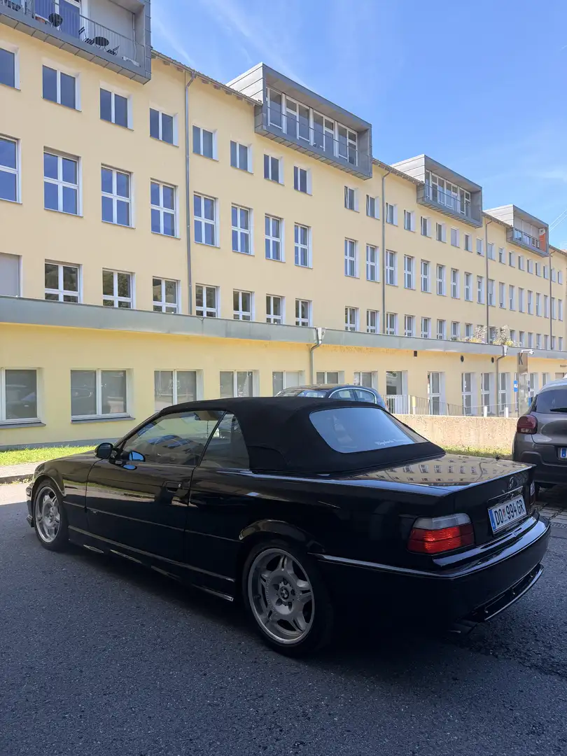 BMW 325 325i Cabrio Schwarz - 2