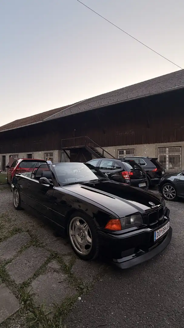 BMW 325 325i Cabrio Schwarz - 1