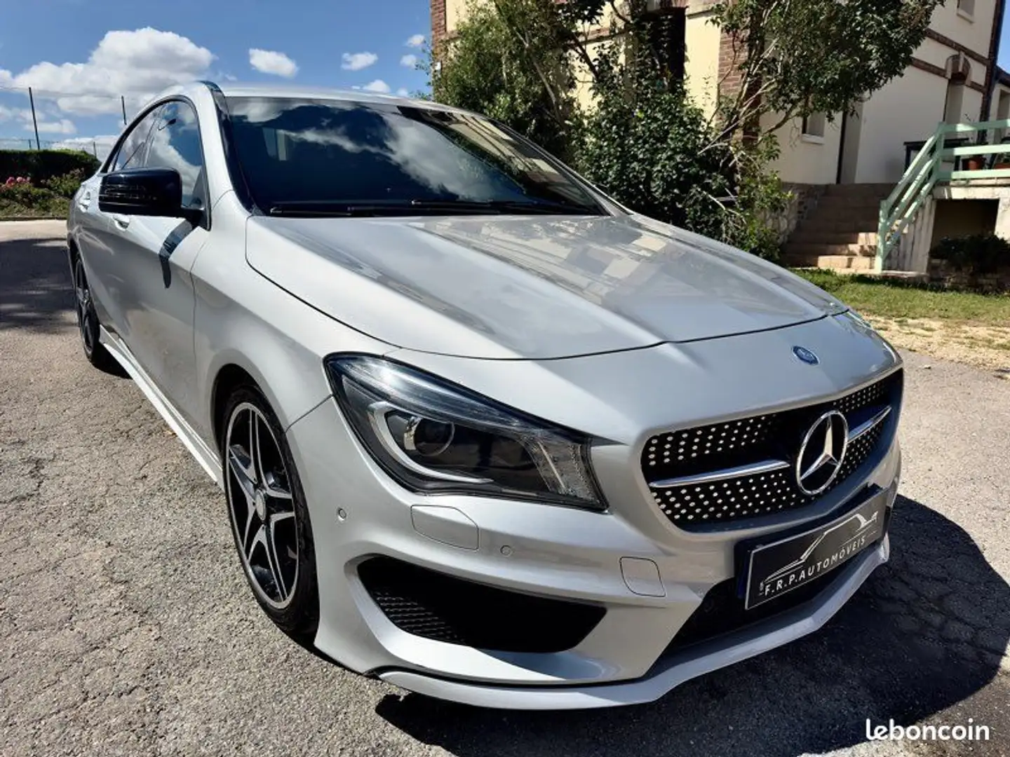 Mercedes-Benz CLA 180 Classe Mercedes Benz 180 pack AMG 13999e Gris - 2