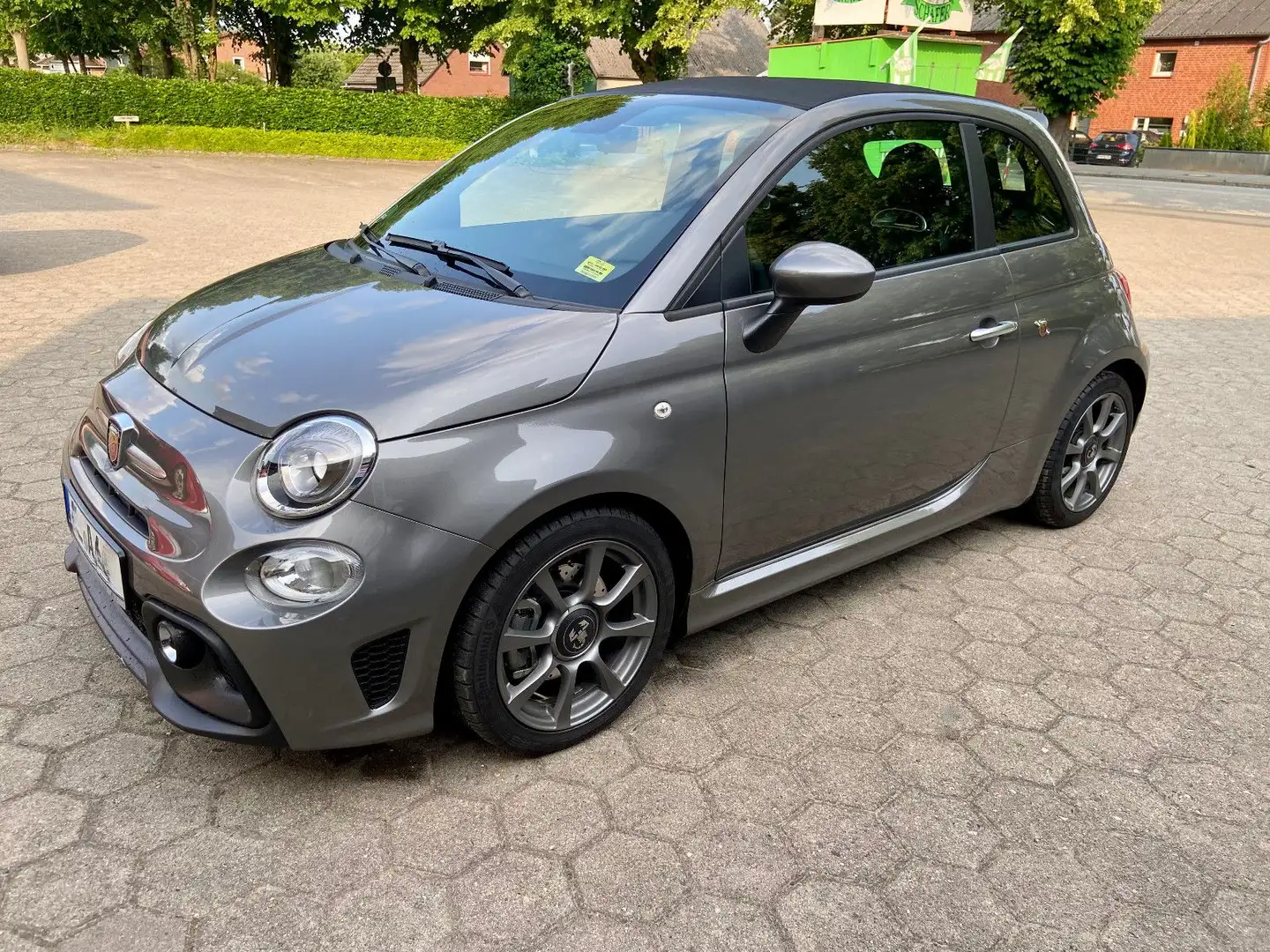 Abarth 595C Cabrio Automatik Neuwertig Gris - 1