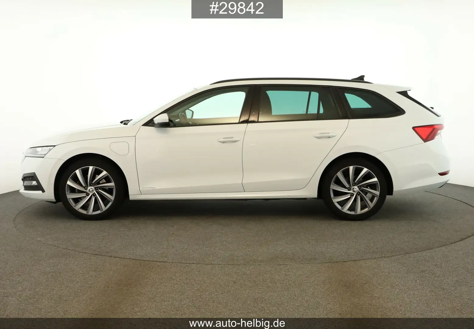 Skoda Octavia Octavia Combi 1.4 TSI Ambition iV #18Z#Virtual# Blanc - 2