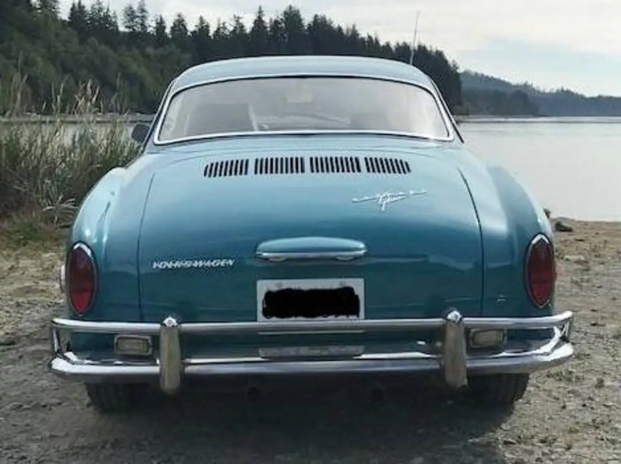 Volkswagen Karmann Ghia снимка Volkswagen Karmann Ghia
