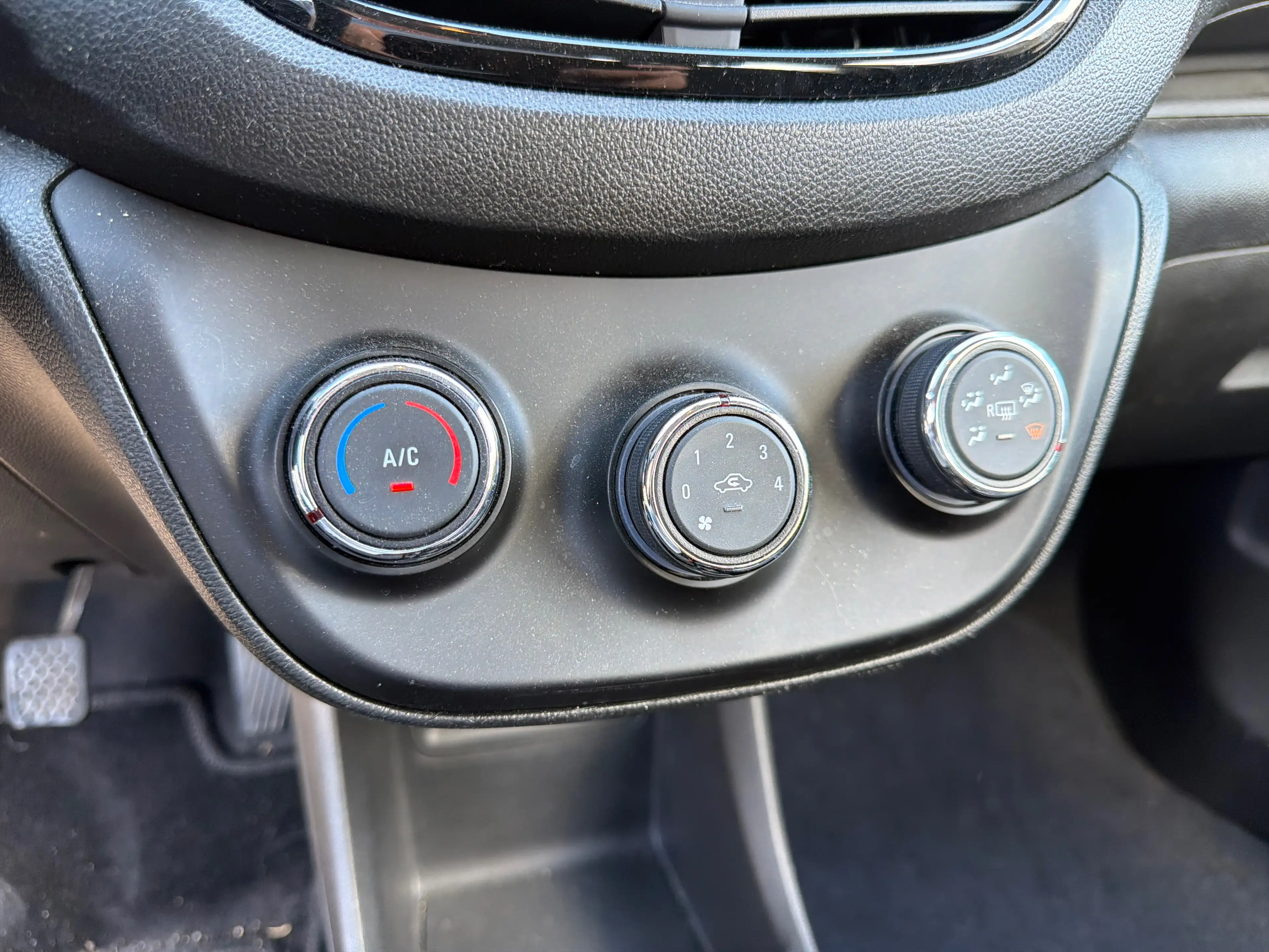 Opel Karl Edition Klimaanlage 8-fach bereift — photo 13
