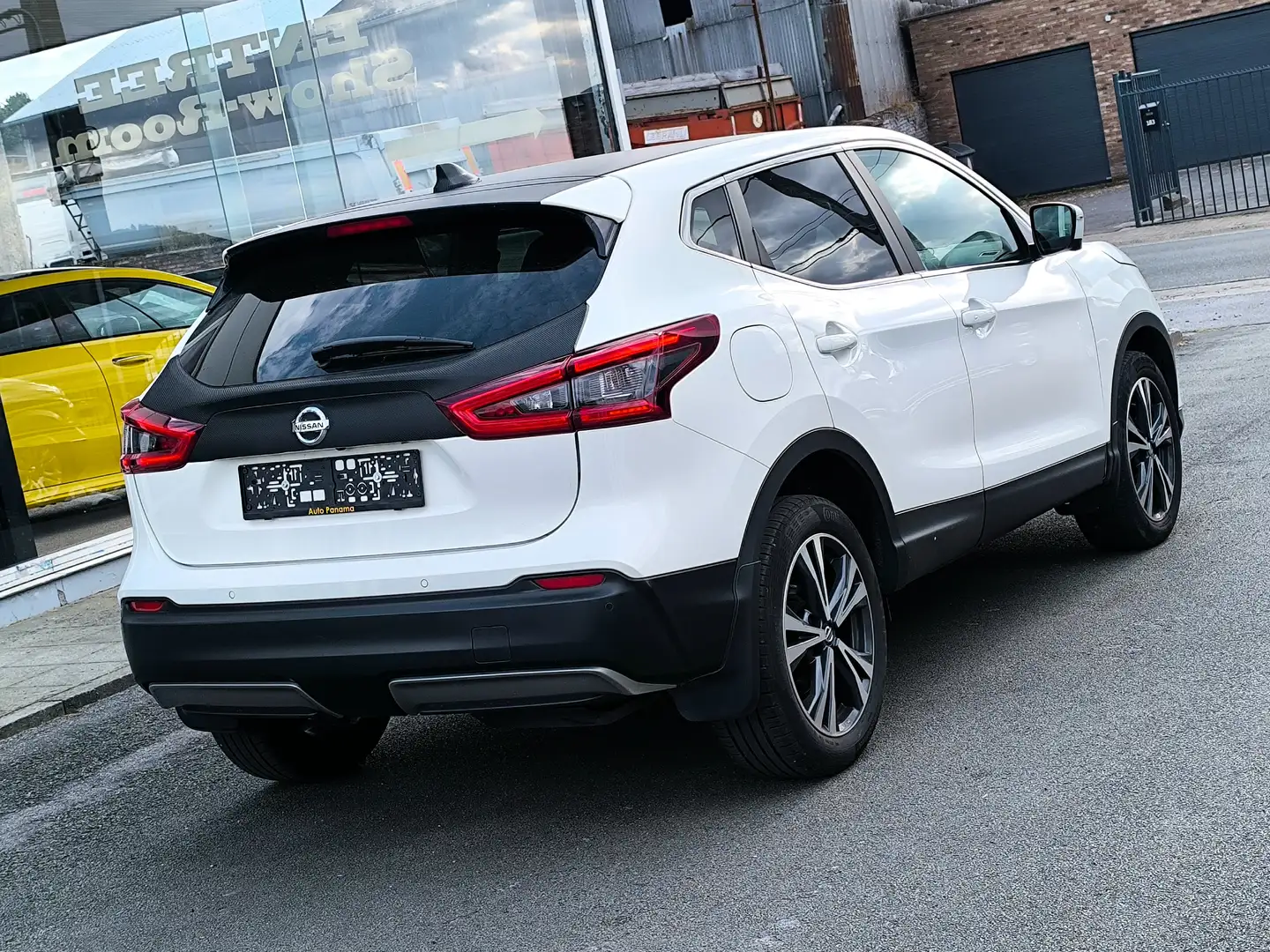 Nissan Qashqai Qashqai 1.5 dCi New BOITE AUTO CLIM GPS CAMERA360 Blanc - 2