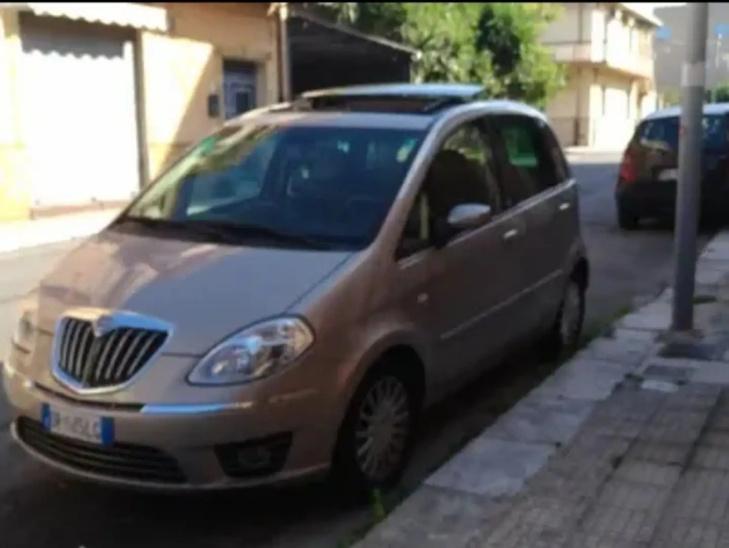 Lancia MUSA 1.4 16v Platino Plus dfn - 1