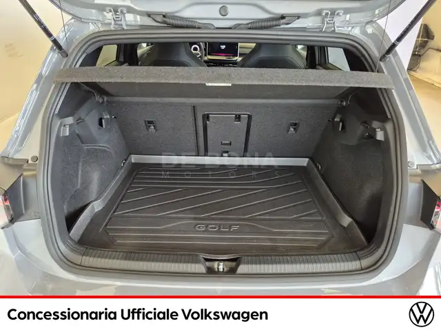 Volkswagen Golf view 19