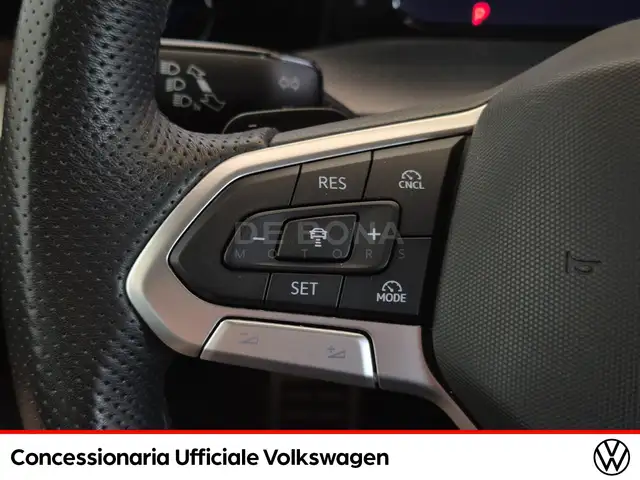Volkswagen Golf view 16