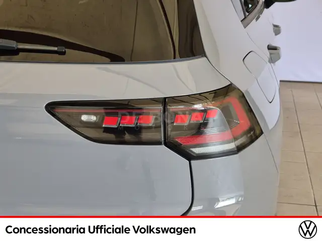 Volkswagen Golf view 20