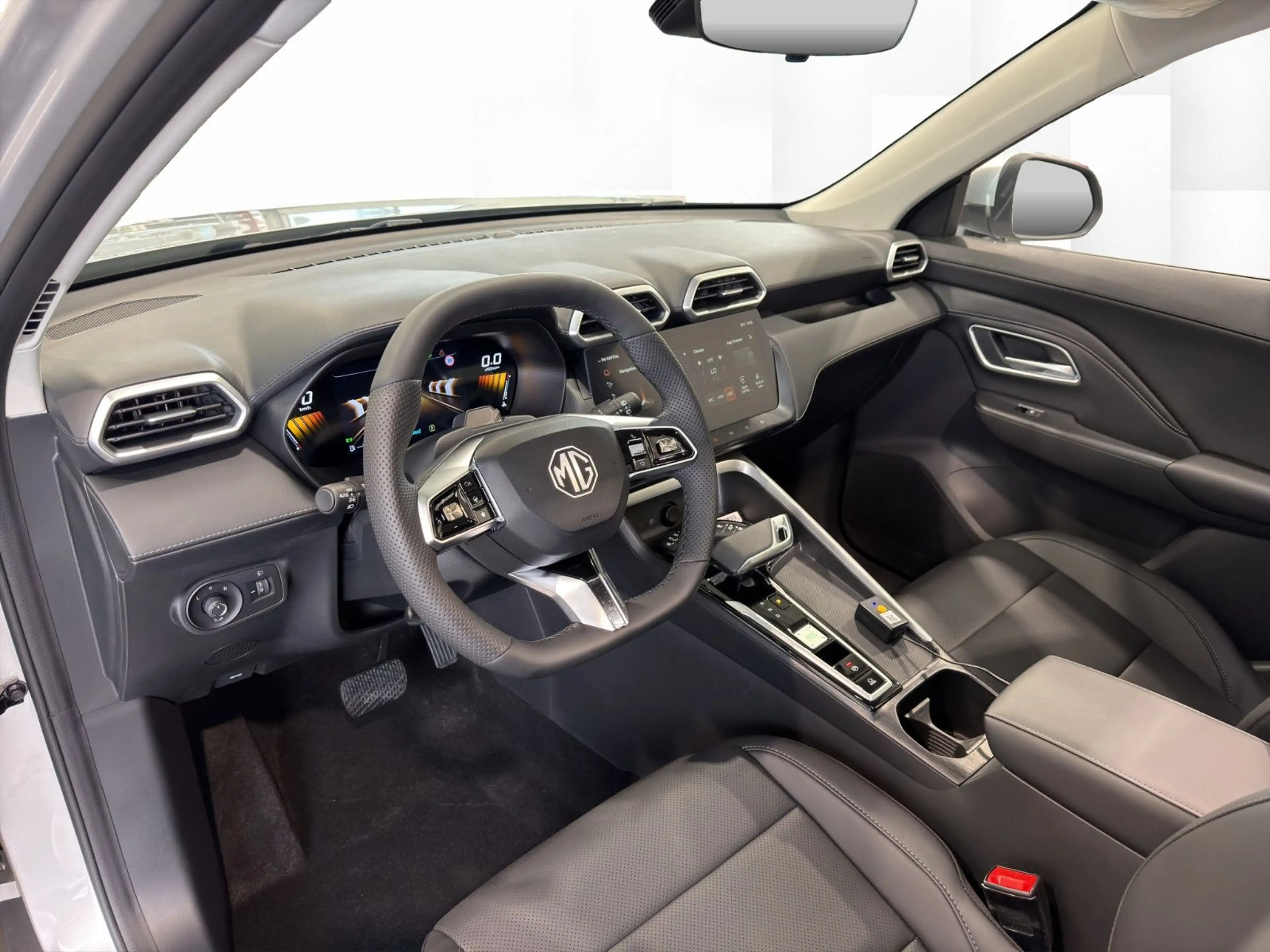 MG ZS 1.5 Hybrid+ Luxury *PANORAMA*360°*LED*SHZ* — photo 11
