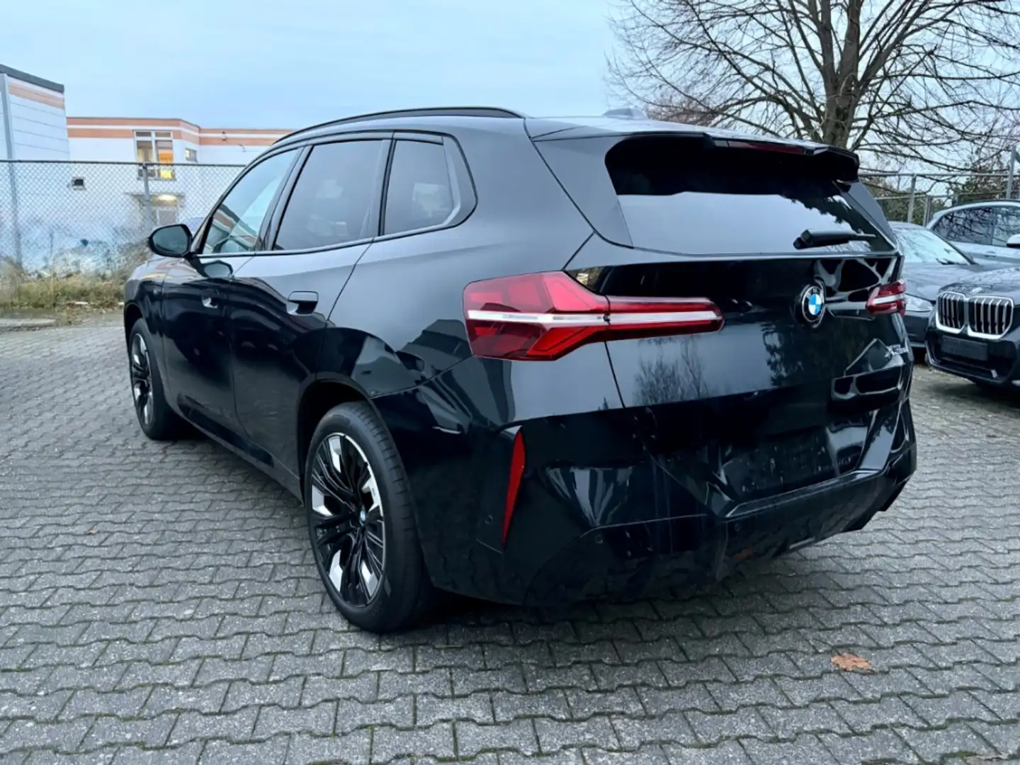 BMW X3 20d xDrive M Sport 20'' AHK Pano H/K LenkHzg Premi Nero - 2