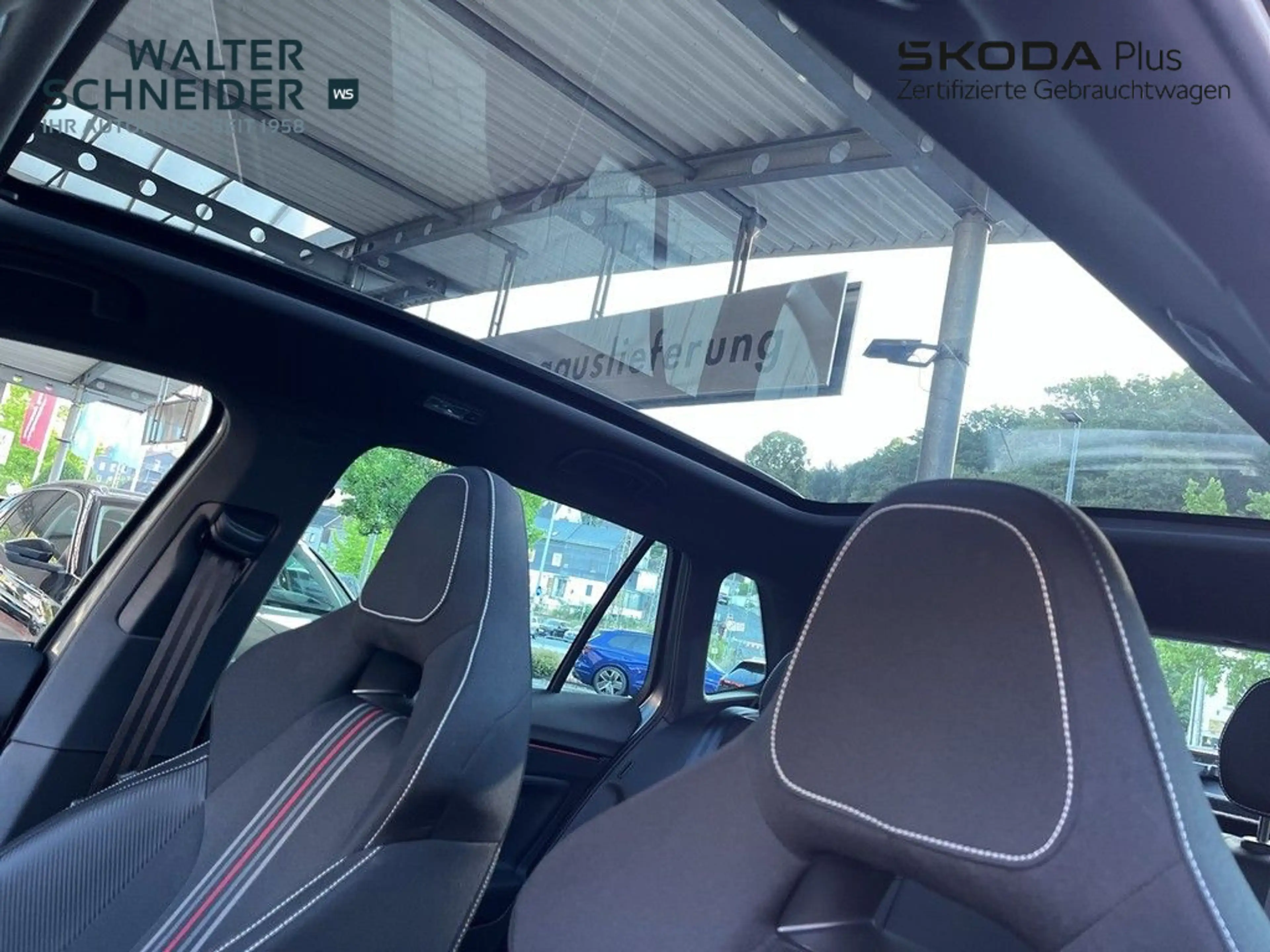 Skoda Kamiq 1.0 TSI Monte Carlo Navi LED Pano — photo 15