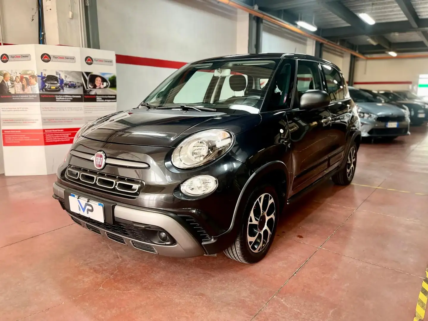 Fiat 500L 1.3 Multijet 95 CV Cross Grijs - 1