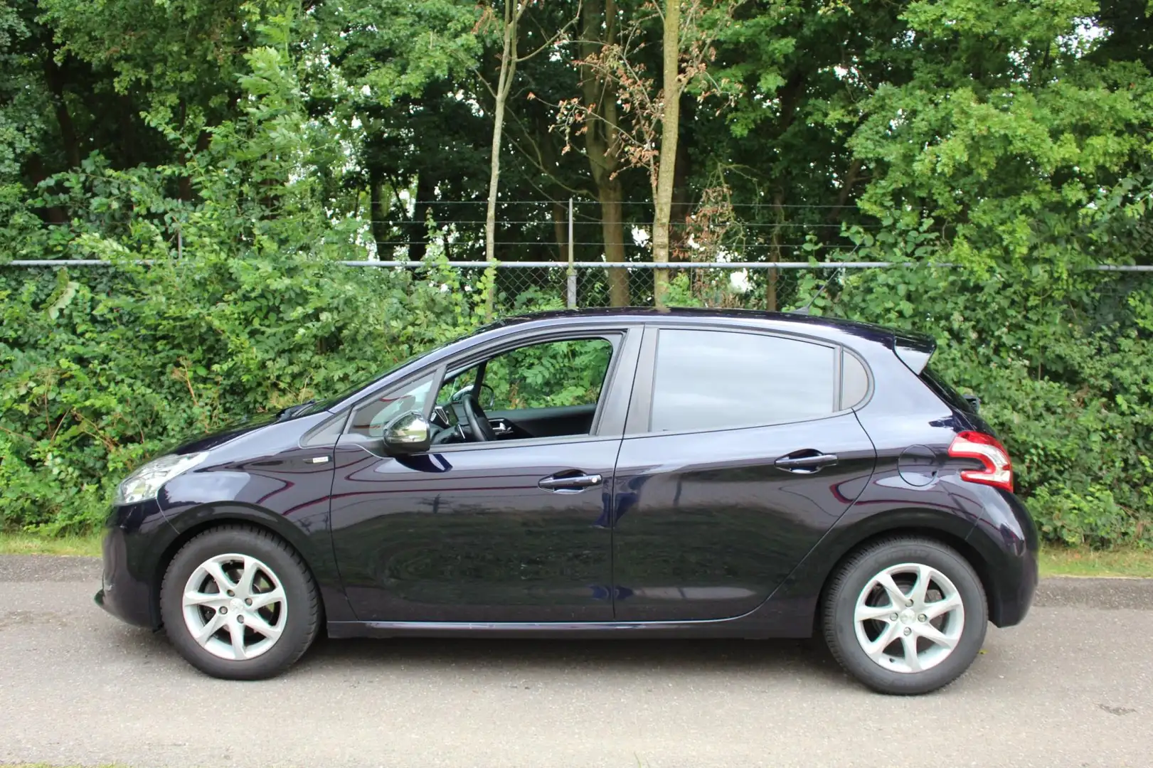 Peugeot 208 1.2 PureTech Style Pack *Automaat *Navi *Cruise Blauw - 2
