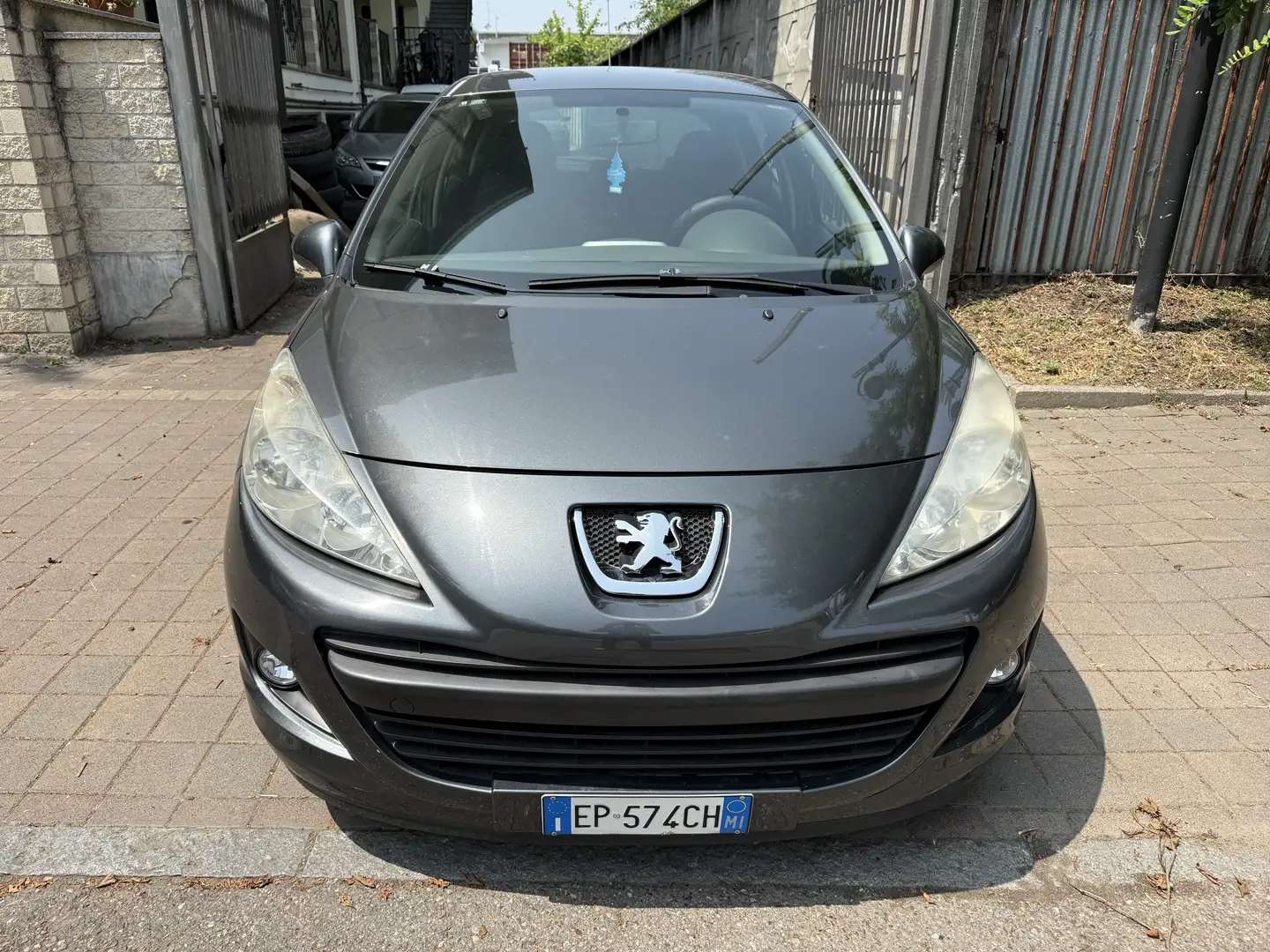 Peugeot 207 5p 1.4 8v Plus eco-Gpl 75cv Grau - 2