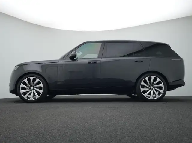 Land Rover Range Rover D350 AB-LWB € 149.500 Export Ex VAT BPM