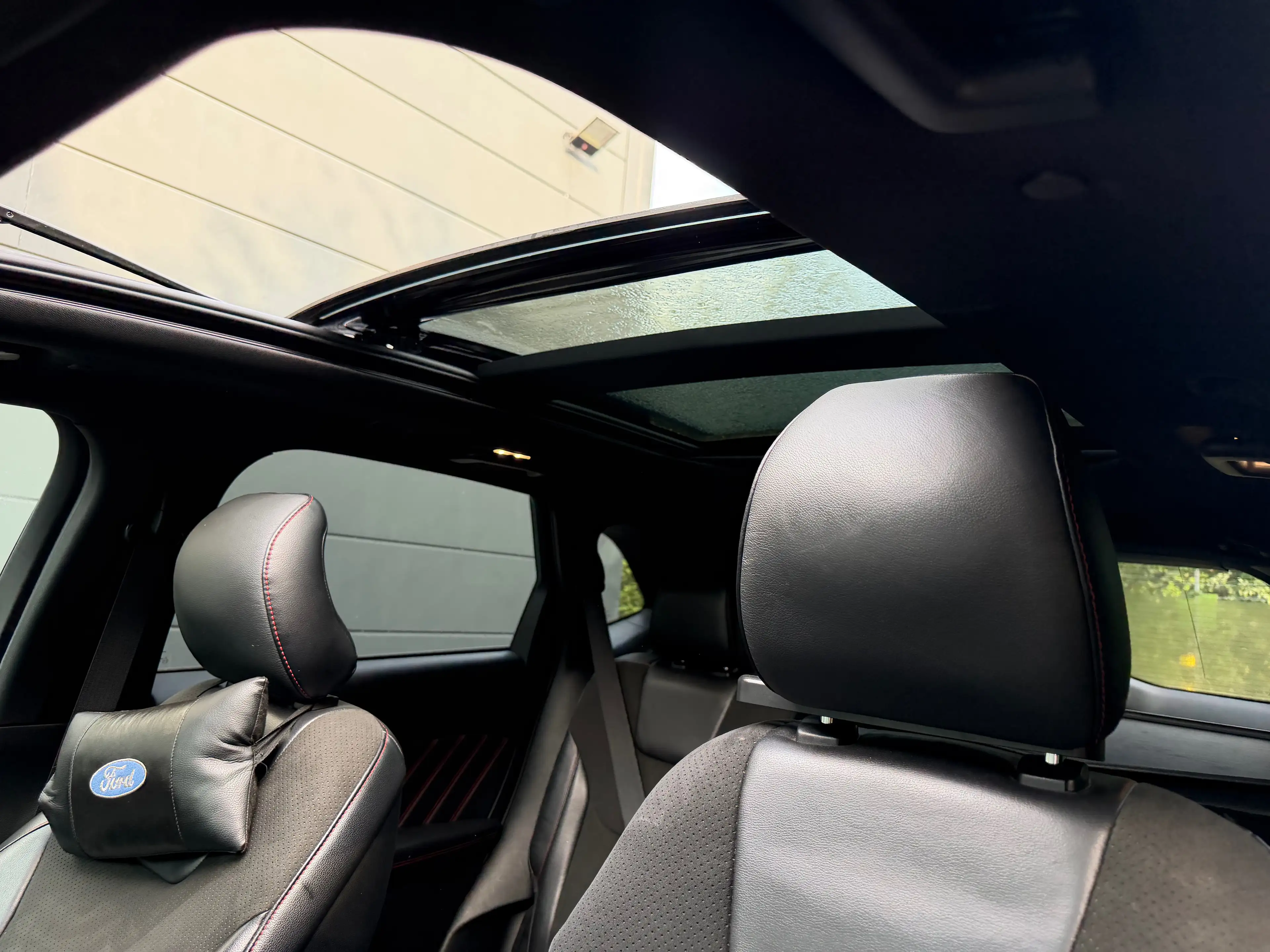 Ford Edge Edge 2.0 TDCi EcoBlue AWD ST-Line — photo 14